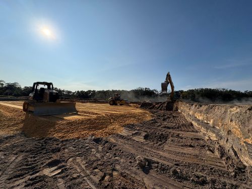 Hauling for South Lake Loader Service in Minneola, FL