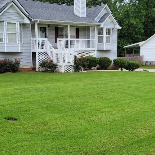 Lawn Maintenance for Hendrix Family Landscaping in Dallas, GA