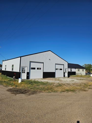 Pole Barn Construction for Blue Mountain Construction in Roundup, MT