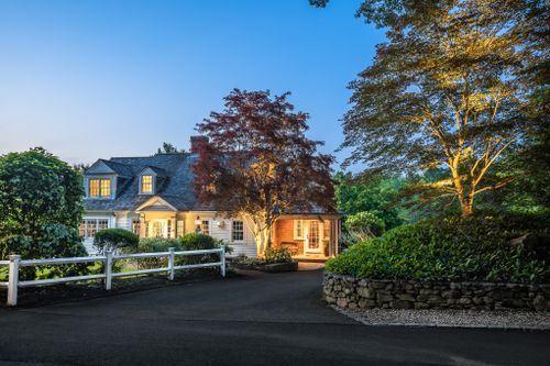 Landscape Lighting for Pungitore Landscapes, Irrigation & Fertilizer in Hingham, MA