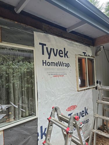 Siding for Matthew Brooms Construction  in Coos Bay, OR