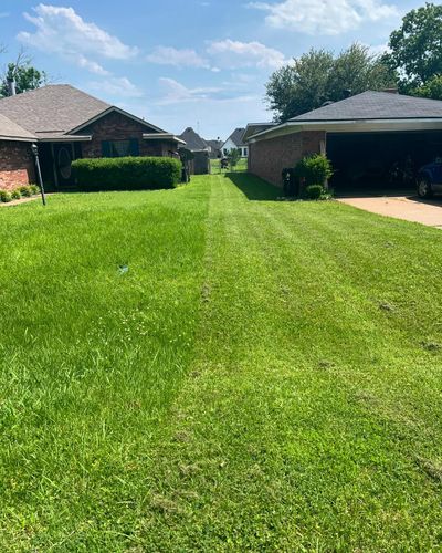  for Gator Mowing in Bossier City,  LA