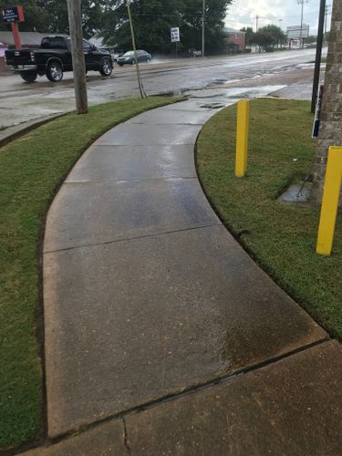  for Big Guy's Lawn Care & Landscaping Services in Memphis, TN