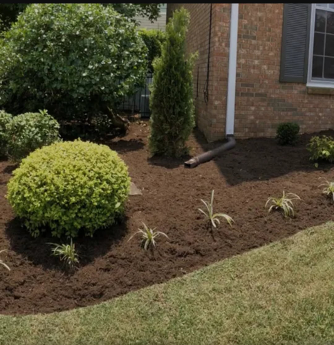 Mulch Installation for Russell's Lawn Care Plus in Nashville, TN