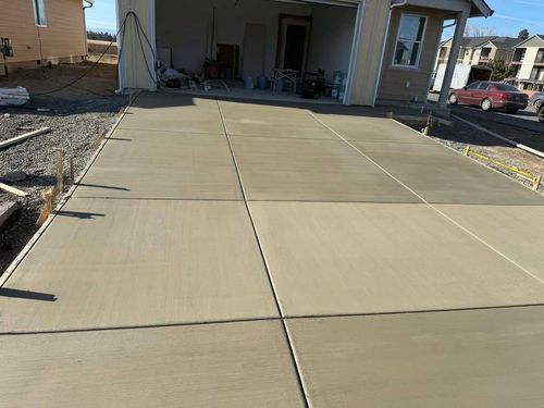 Concrete Slab Construction for Elite Concrete & Coatings in Sunriver, OR