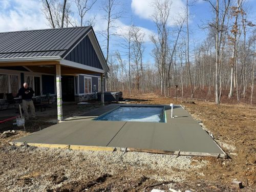 Porches, Patios, & Firepits for Whitfield Concrete Construction in Solsberry, IN