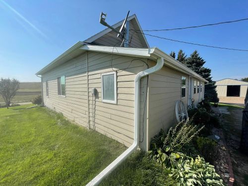 Vinyl Gutter Installation for The Gutter Man Seamless in Kearney, NE