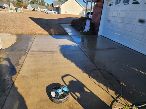 Pressure Washing for South Montanez Lawn Care in Fayetteville, NC