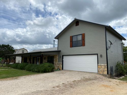 Painting and Staining for De Leon Carpentry & Renovation  in Leakey, TX