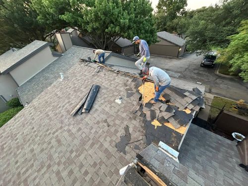 Roofing Replacement for Royalty Contracting Roofing in Saginaw, TX