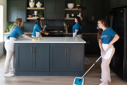 Top to Bottom Deep Clean for A Beautiful Day Cleaning in Rogers, AR