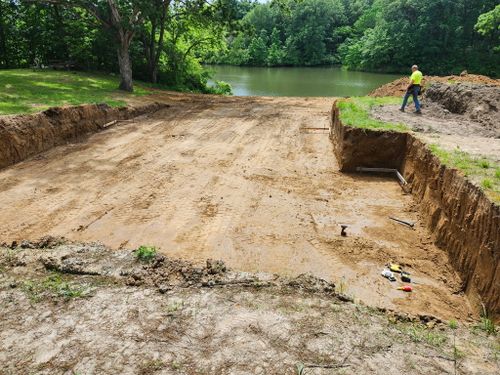 Excavation for BDS Trucking & Excavating in Litchfield, IL