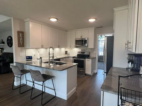 Kitchen and Bathroom Renovations for TWR CONSTRUCTION LLC in Medford, OR