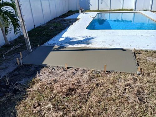Concrete Slab Construction for Combat Concrete LLC in St. Petersburg, FL