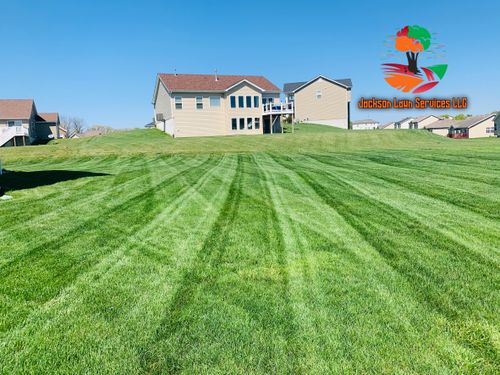 Lawn Fertilization for Jackson Lawn Services LLC in Florissant, MO