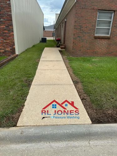 Driveway & Walkways for RL Jones Pressure Washing  in    Monroeville, AL