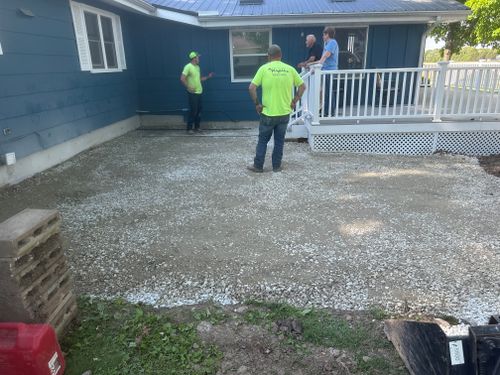Rock and Bulk Material Delivery for Mayfield Landscaping in Staunton, IL
