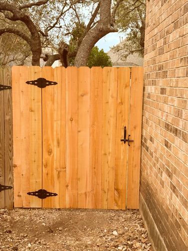 Fencing for J and R Co. in San Antonio,  TX