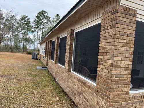 Screen Installation for Dampier Screening in Bonifay, FL