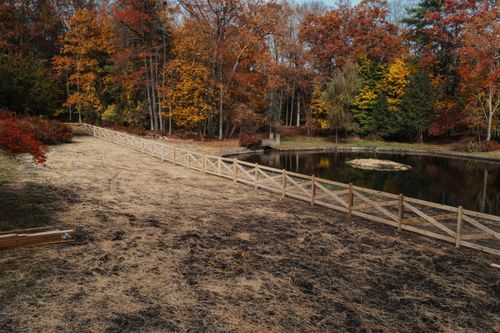Wooden fence for Wantage Fence & Stonework, LLC in Wantage, New Jersey