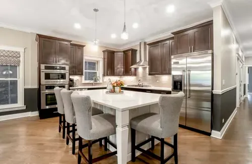 Kitchen and Cabinet Refinishing for Odyssey Painting Services in Chicago, IL