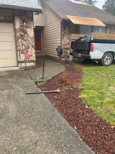 Mulch Installation for Juan Esteban Landscape service LLC  in Bonney Lake, WA