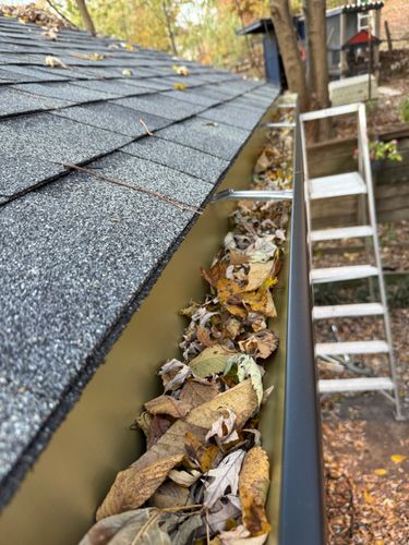 Gutter Guards for Roof Athlete in Bowling Green, KY