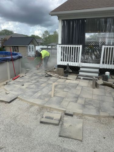 Landscape Installation for Mayfield Landscaping in Staunton, IL