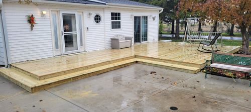Deck Construction for Friedrich Fence in Sterling, IL