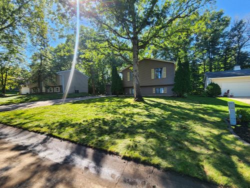 Landscape Design for K & I Lawn Care Service  in Eden Prarie, MN