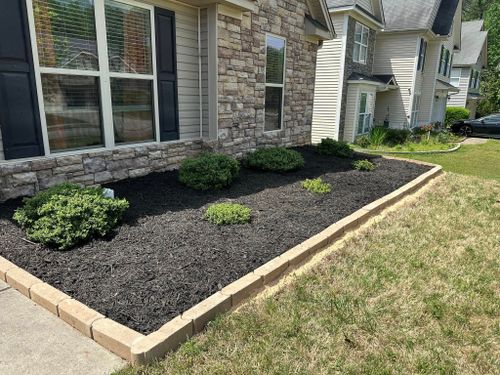 Mulch & Pinestraw Beds for Castillo’s Lawn Care in Monroe, GA