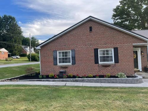 Landscape Design & Install for Simmons Brothers Investments in Pounding Mill, VA