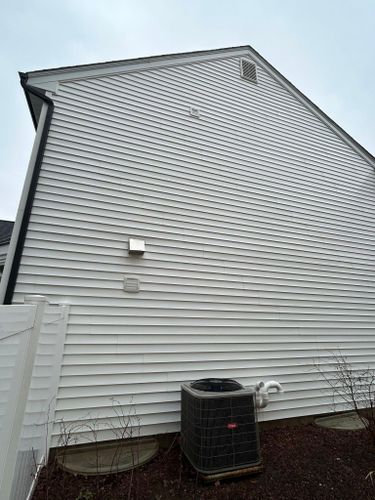 Home Softwash for J&J Power Washing and Gutter Cleaning in Sycamore, IL