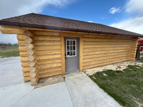 Log replacement and repair. for Wild West Log home specialists in Corvallis, MT