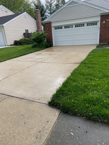 Home Softwash for J&J Power Washing and Gutter Cleaning in Sycamore, IL