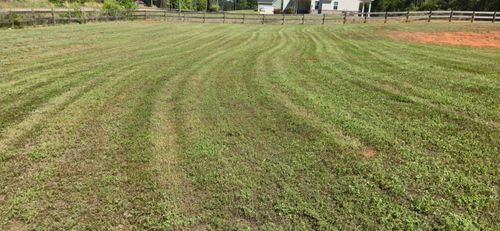 Mowing for Fresh Cut Yard & Lawn Care LLC in Forsyth, GA