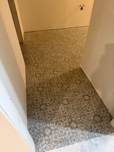  for R. Royal Floors in Royalton, MN