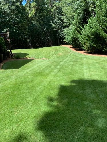 Lawn for Pinnacle Property Maintenance LLC in McDonough, GA