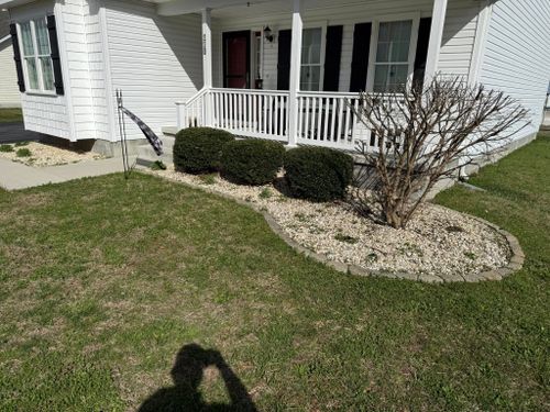 Lawn Maintenance for Patriotic Outdoor Services, LLC in Laurel, DE