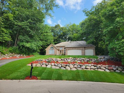 Mowing for K & I Lawn Care Service  in Eden Prarie, MN