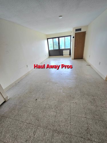 Junk Removal for Haul Away Pros in Tewksbury, MA