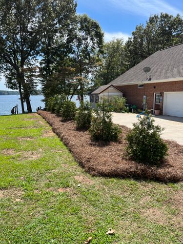 Lawn Maintenance for Lakeside Lawncare in Cross Hill, SC