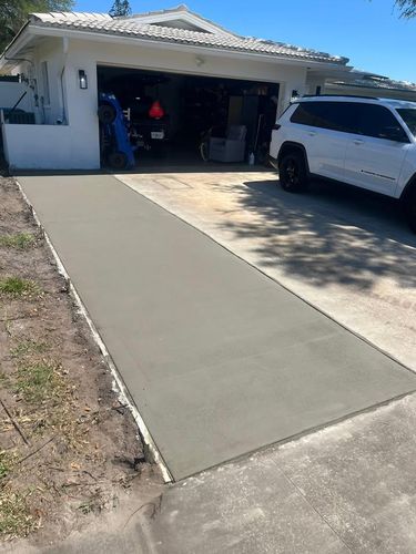 Concrete Slab Construction for Combat Concrete LLC in St. Petersburg, FL