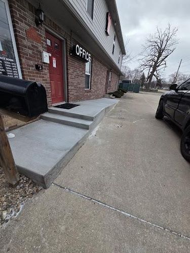 Sidewalk Installation for Indy Elite Concrete in Arcadia, IN