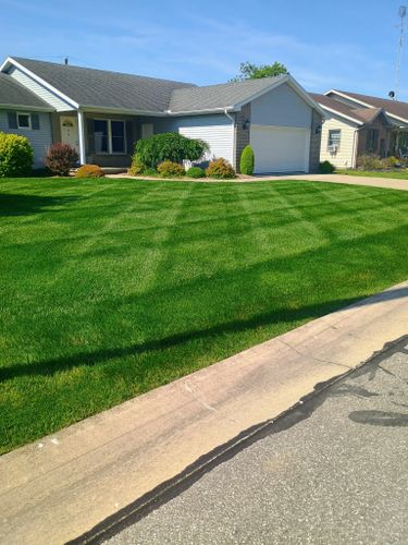 Lawn Care and Maintenance for R&M Lawn Control in Defiance, OH