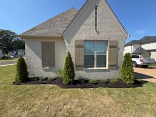  for Spectacular LawnScapes in Olive Branch, MS