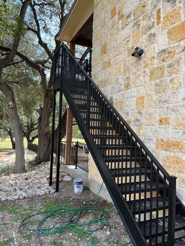 Custom Carpentry for De Leon Carpentry & Renovation  in Leakey, TX