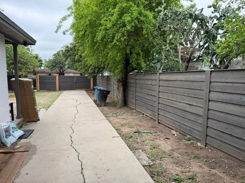 Fencing for Lala Home Solutions in San Juan, TX