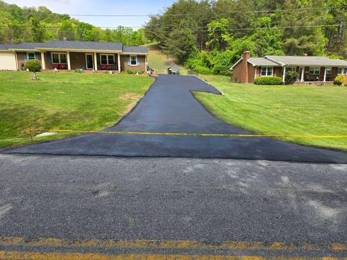  for CJ's Paving and Sealcoating in Lynchburg, VA
