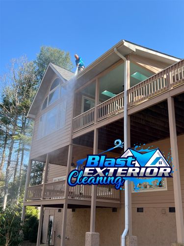 Gutter Cleaning for Blast Exterior Cleaning in  Hendersonville, NC